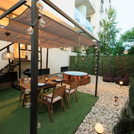 Apartament Downtown Hidden Garden With Jacuzzi In Bukareszt Zewnętrze zdjęcie