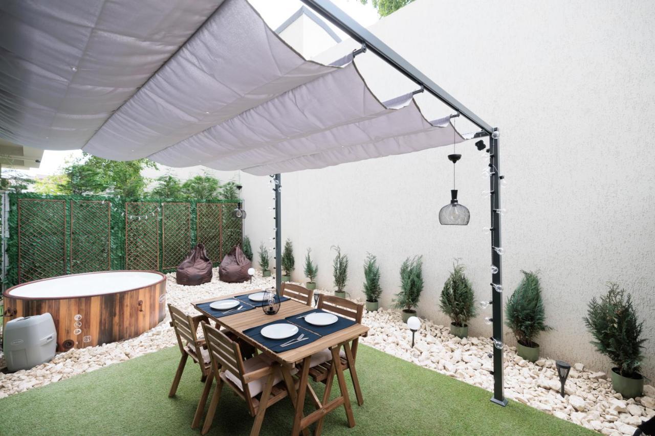 Apartament Downtown Hidden Garden With Jacuzzi In Bukareszt Zewnętrze zdjęcie