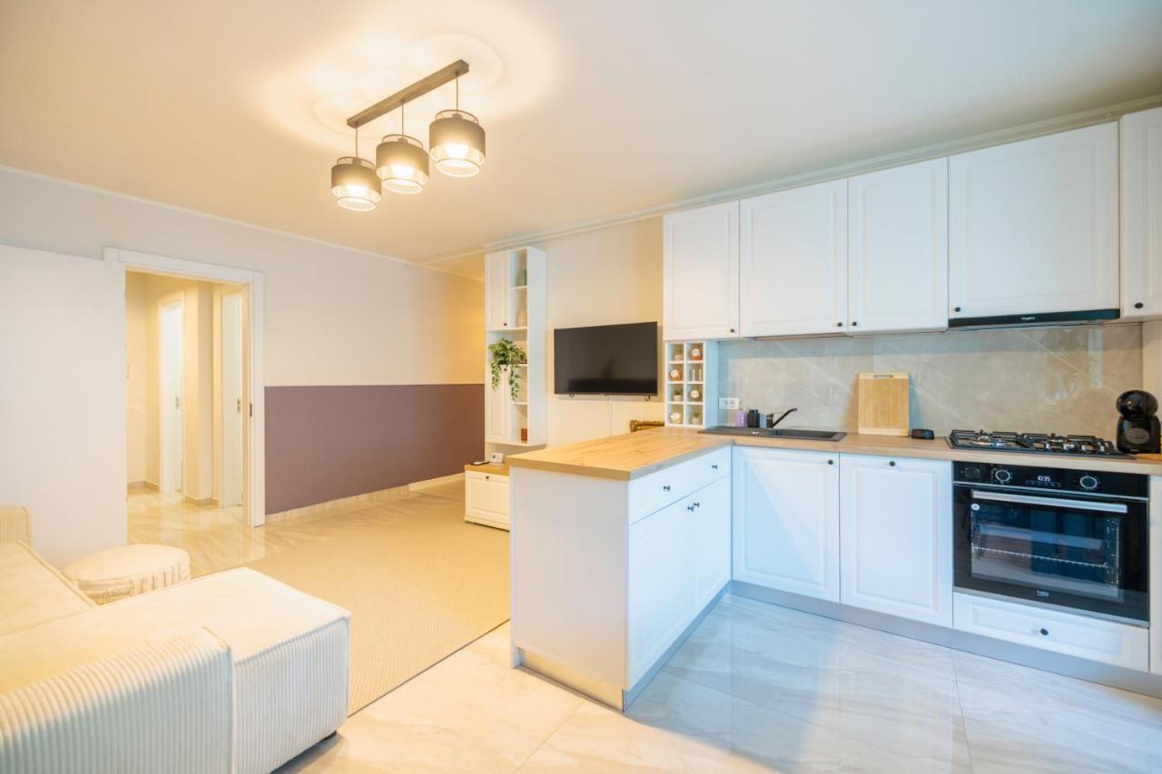 Apartament Downtown Hidden Garden With Jacuzzi In Bukareszt Zewnętrze zdjęcie