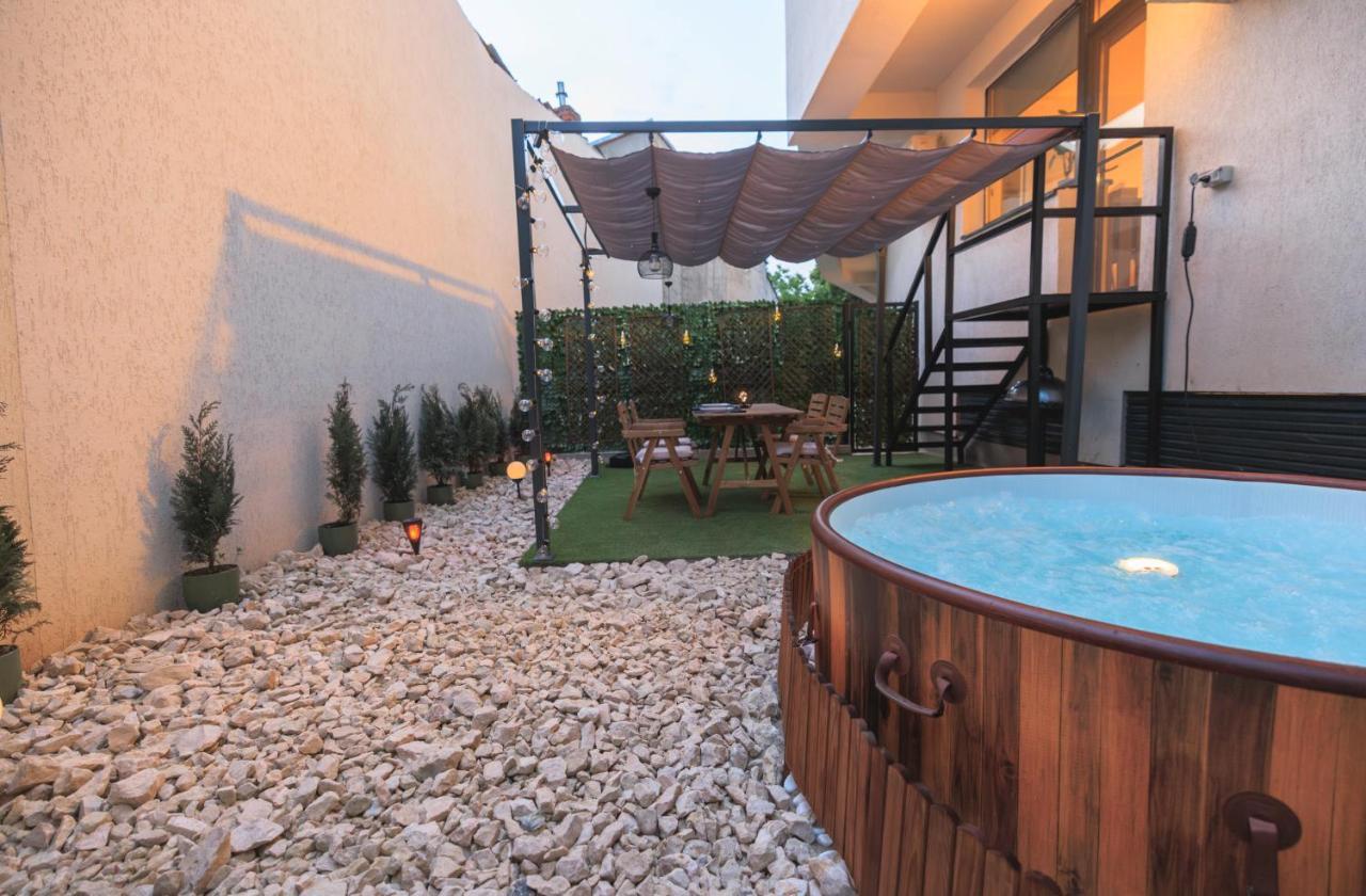 Apartament Downtown Hidden Garden With Jacuzzi In Bukareszt Zewnętrze zdjęcie