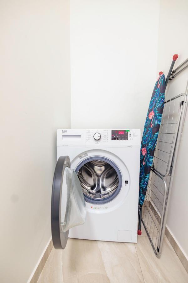 Apartament Downtown Hidden Garden With Jacuzzi In Bukareszt Zewnętrze zdjęcie
